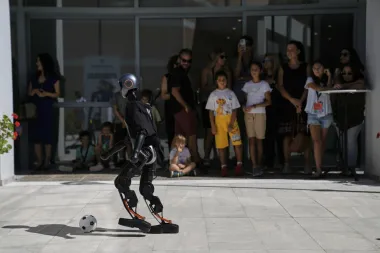 ¿Cuán cerca están los robots humanoides de convivir con nosotros en casa?