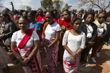 La Batalla por los Huesos Sagrados: El Retorno de los Restos Humanos Africanos Tras el Colonialismo