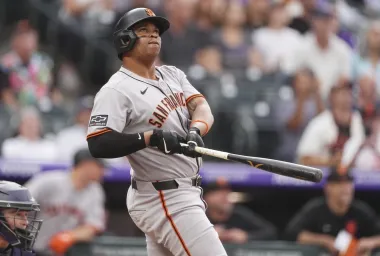 Rafael Devers prende fuego el diamante: drama, jonrones y récords en una noche memorable de MLB