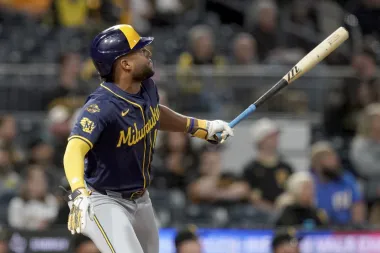 ¡Duelo de lanzadores, jonrones decisivos y casi un no-hitter! Una noche vibrante en las Grandes Ligas