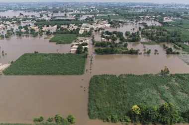Pakistán bajo el agua: el impacto humano y político de las inundaciones en Punjab