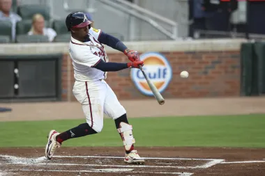 Bryce Elder brilla en la lomita y los Bravos apagan a los Cachorros