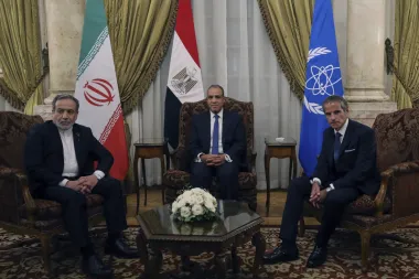 Irán y la energía nuclear: ¿verdadera cooperación o una táctica diplomática temporal?