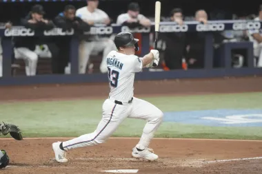 Explosiones de poder y drama en la MLB: una noche que lo tuvo todo