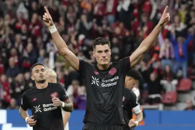 Alejandro Grimaldo y el nuevo Leverkusen de Hjulmand: Un renacer a balón parado