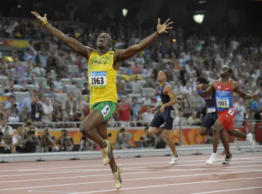 Usain Bolt: El Relámpago que Sigue Iluminando el Atletismo Mundial