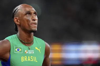 Alison dos Santos: El campeón que convirtió sus cicatrices en medallas