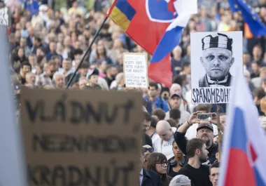 Protestas, Putin y un nuevo rumbo económico: La tormenta política que sacude a Eslovaquia