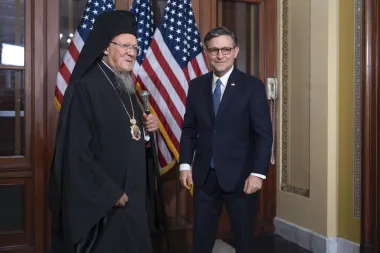 El patriarca Bartolomé enfrenta al Kremlin espiritual: Por qué la Iglesia Ortodoxa Rusa está en el centro del conflicto de Ucrania