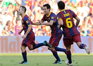 Sergio Busquets y Kyle Walker: Dos Leyendas del Fútbol que Redefinieron sus Posiciones