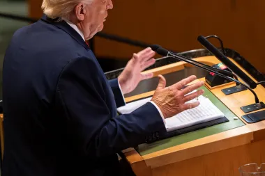 Bob Barnett: El abogado que definió la política editorial en Estados Unidos