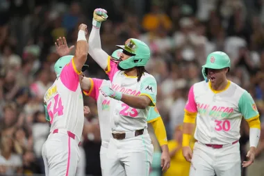 Fernando Tatís Jr. y el Slam que Sacudió a los Diamondbacks: ¿Estrella Renacida para los Padres?