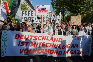La sombra del conflicto en Gaza divide a Europa: Masivas protestas en Berlín y la creciente presión sobre la política exterior alemana