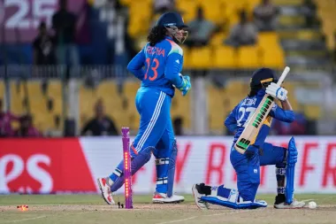 India enciende el Mundial de Críquet Femenino: el renacer de las guerreras del spin