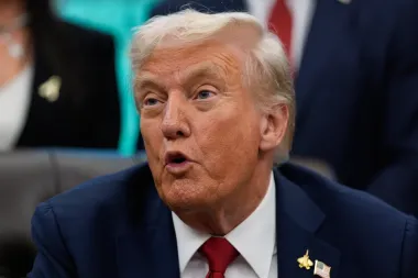 La ofensiva de Trump contra los derechos civiles: el nuevo campo de batalla de la equidad en EE.UU.