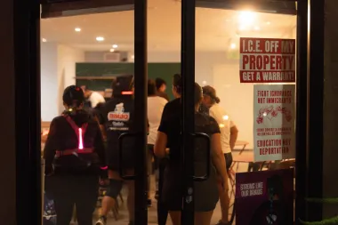 Correr para resistir: El club de running que desafía el miedo en Huntington Park