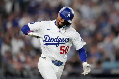 Yoshinobu Yamamoto y el renacer de los Dodgers rumbo a la Serie Divisional