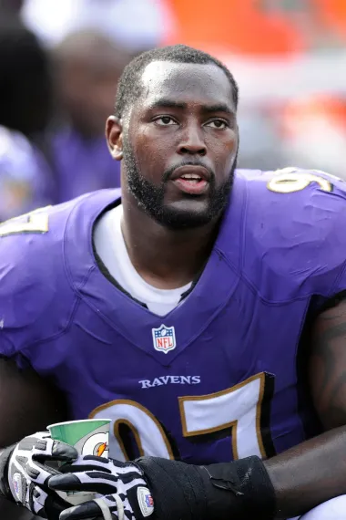 Arthur Jones: El legado del guerrero que conquistó la NFL y el corazón de Baltimore