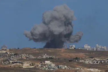 ¿Fin a la guerra en Gaza? Una mirada crítica al nuevo impulso diplomático y las protestas globales