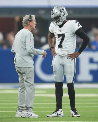 Derrumbes, desilusiones y desesperación: El oscuro presente de Raiders, Jets y Eagles en la NFL
