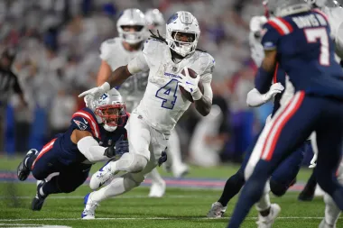 Los Patriots reviven en la AFC Este tras vencer a unos Bills plagados de errores