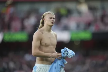 Erling Haaland: El Fenómeno que Está Redefiniendo las Reglas del Gol