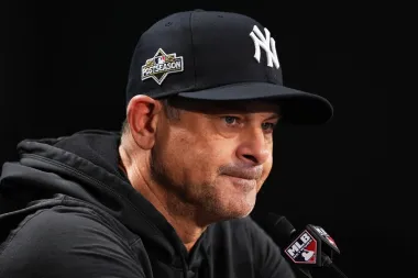 Caídos pero no vencidos: ¿Pueden los Yankees lograr una remontada histórica ante Toronto?