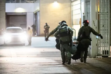 Trump, la Guardia Nacional y la militarización de las ciudades: ¿protección o poder autoritario?