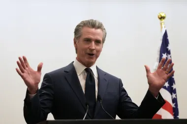 Los gobernadores demócratas levantan la voz: ¿está en peligro la soberanía estatal en la era Trump?