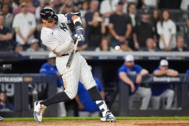 Aaron Judge: El Capitán que Rescató a los Yankees con una Noche Legendaria