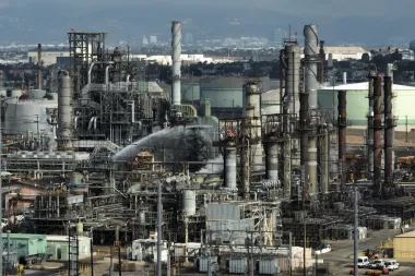 Incendios, seguros e intereses cruzados: ¿puede California garantizar la seguridad en sus refinerías?