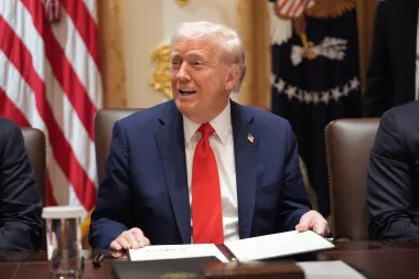 ¿Negociador o incendiario? Trump, Petro y la geopolítica en torno al Caribe y Gaza