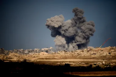 ¿Acuerdo de paz o cortina de humo? El alto al fuego entre Israel y Hamas y su impacto en Oriente Medio