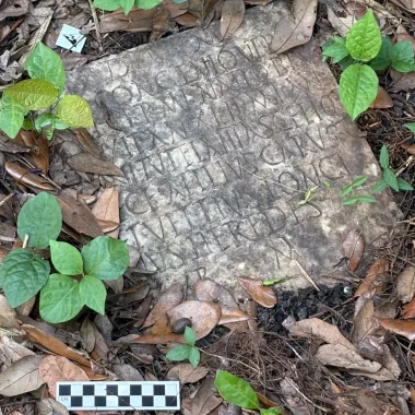 La lápida perdida de un marinero romano: una historia de siglos, guerra y redescubrimiento en Nueva Orleans