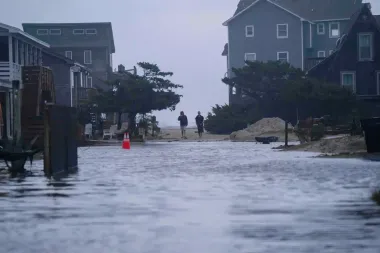 Cuando la naturaleza no da tregua: El impacto devastador del tifón Halong en Alaska y la amenaza de las tormentas en la Costa Este