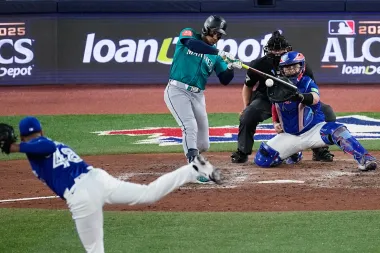 Marineros de Seattle rugen en Toronto: un triunfo que reescribe su historia en postemporada