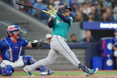 Marineros imparables y Cerveceros desafiantes: la batalla encendida por llegar a la Serie Mundial