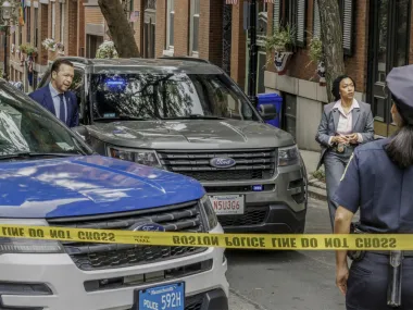 Boston Blue: Una nueva serie que reescribe el legado de los dramas policiales