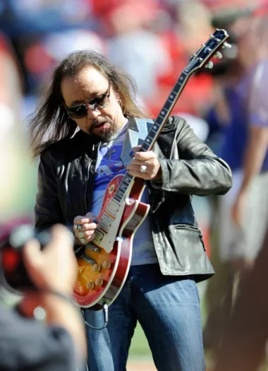 Ace Frehley: La estrella eterna que cambió el destino del rock con KISS