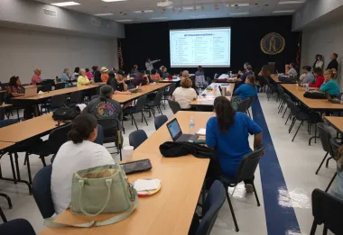 Inteligencia Artificial en el Aula: ¿Revolución Educativa o Riesgo Oculto?