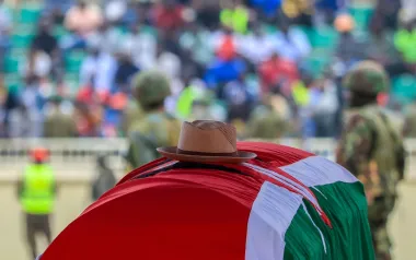 Raila Odinga: El Reformista Que Cambió el Rumbo de Kenia y el Legado que Deja