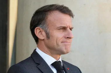 Francia, atrapada en su propio laberinto financiero: ¿puede la Unión Europea depender aún de París?