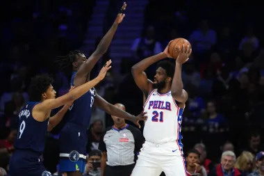 Joel Embiid vuelve al ruedo: ¿puede aún cargar con los 76ers o es hora de un nuevo rumbo?
