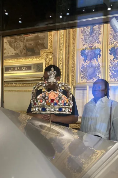 El robo imperial en el Louvre: un golpe histórico que sacude a Francia