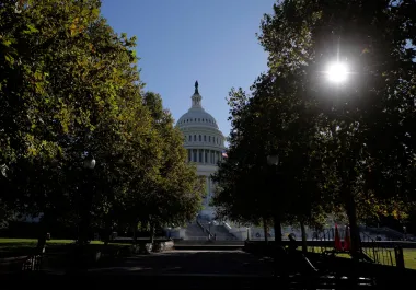 La Seguridad Nuclear y el Teatro Político: El Riesgo Real del Cierre del Gobierno de EE.UU.
