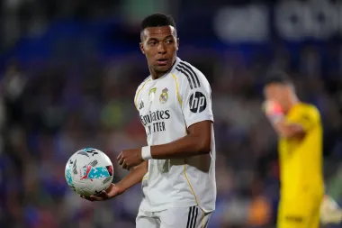 Champions League: Un torneo de contrastes donde Real Madrid y Arsenal brillan mientras Liverpool y Juventus se tambalean
