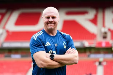 Sean Dyche llega para estabilizar al Nottingham Forest: ¿el regreso a lo básico es la clave del éxito?