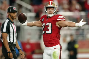 Christian McCaffrey y el renacer terrestre de los 49ers: ¿el regreso de la vieja escuela en la NFL moderna?