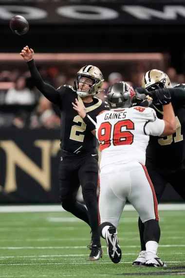 El drama de los Saints y el renacimiento de Jonathan Taylor: dos caras de la NFL 2025