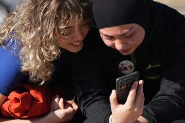Chhath Puja: La devoción al dios Sol que inunda los ríos de India